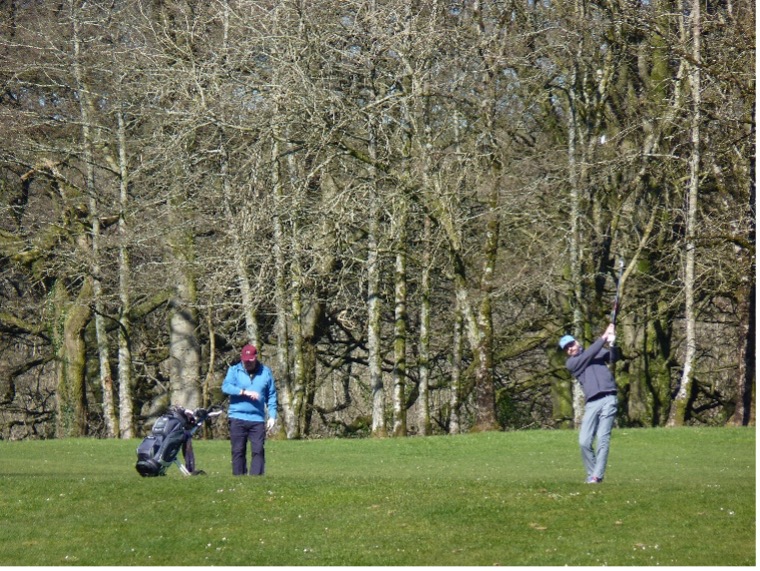 Andy Powell on the approach to the 9th 